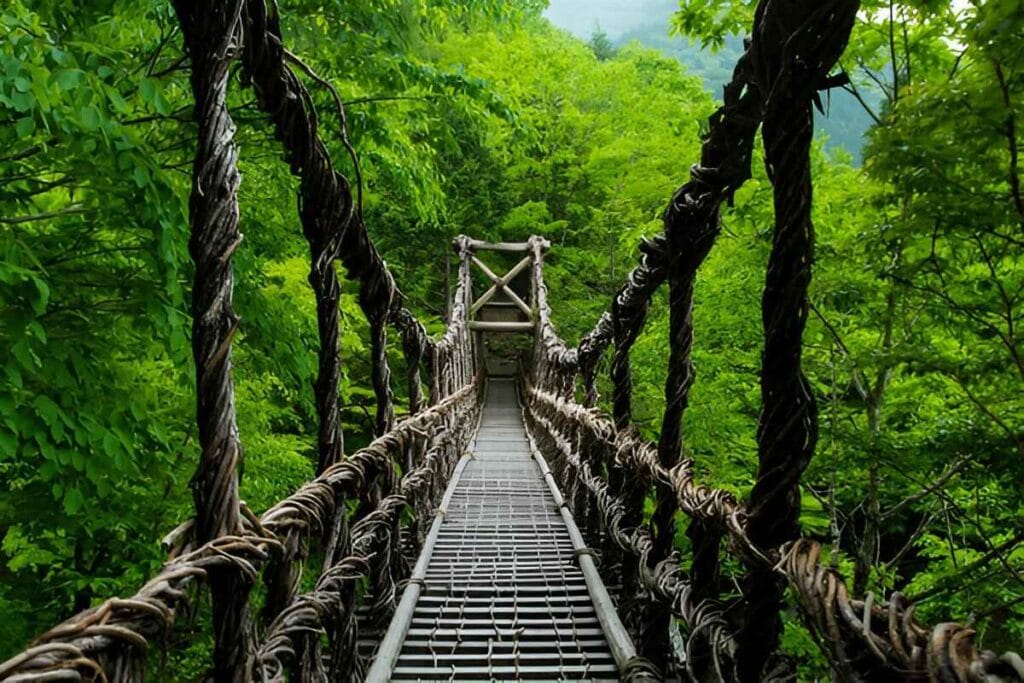 less touristy places in Japan